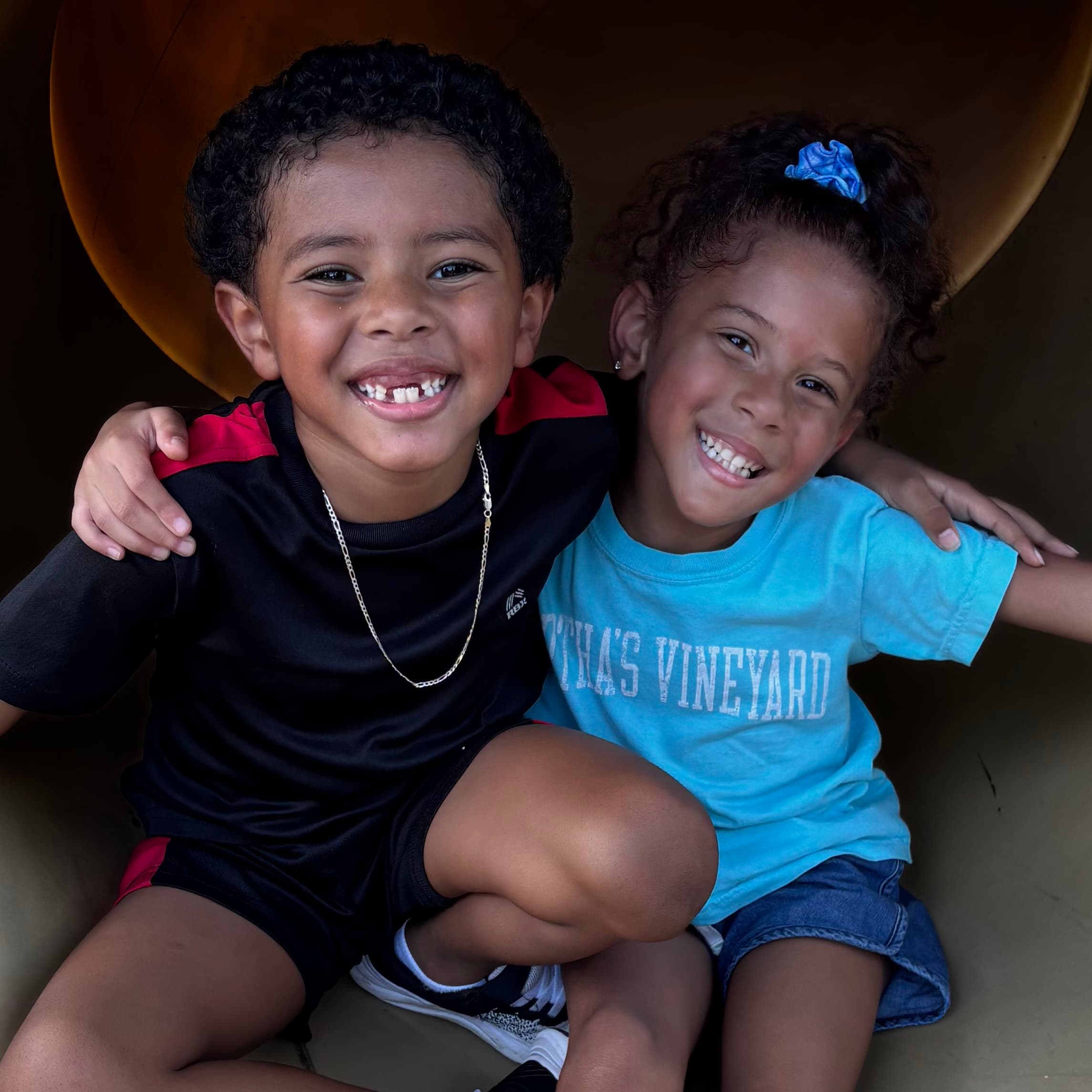 Aiden & Jasmin Hazard